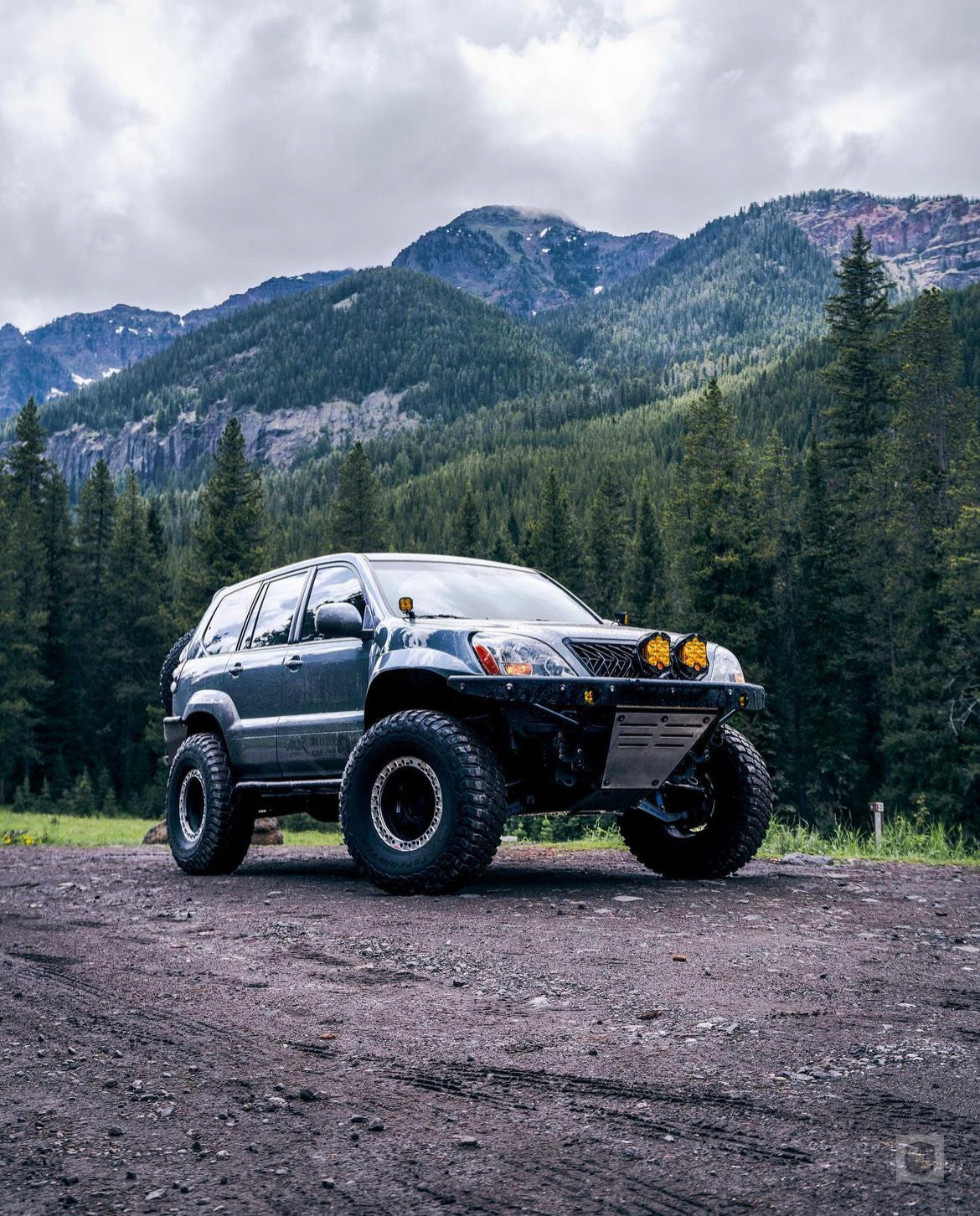 Lexus GX470 Front Fenders